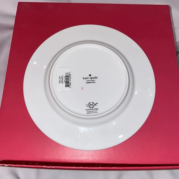 (3 Place Settings) Kate Spade New York Parker Place 5 Piece China Place Serving - Picture 6 of 16